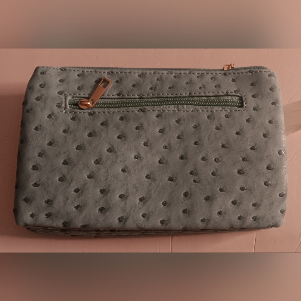 Women's Ostrich Crossbody/Wristlet Bag, Green - Picture 6 of 7